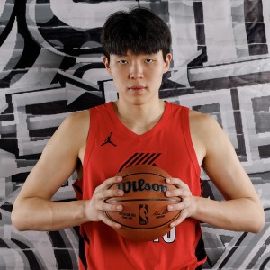 开云APP-NBA新秀全面指南：赛场之外的财富管理与人际交往策略